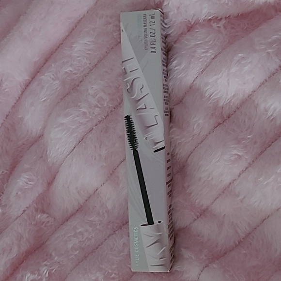 Kylie Cosmetics High Gloss Trio Kylash mascara bundle BNIB - Picture 2 of 6